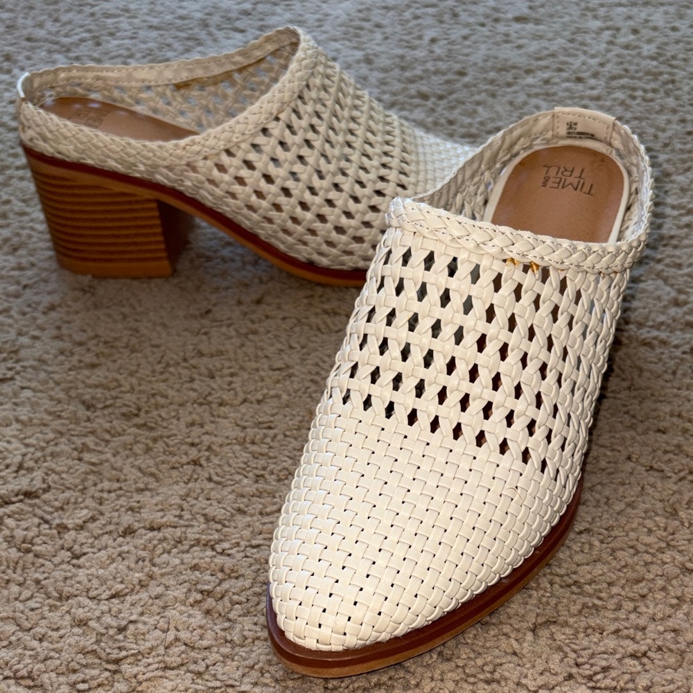 Woven Mule cream with stacked block 2 1/2 inch heel